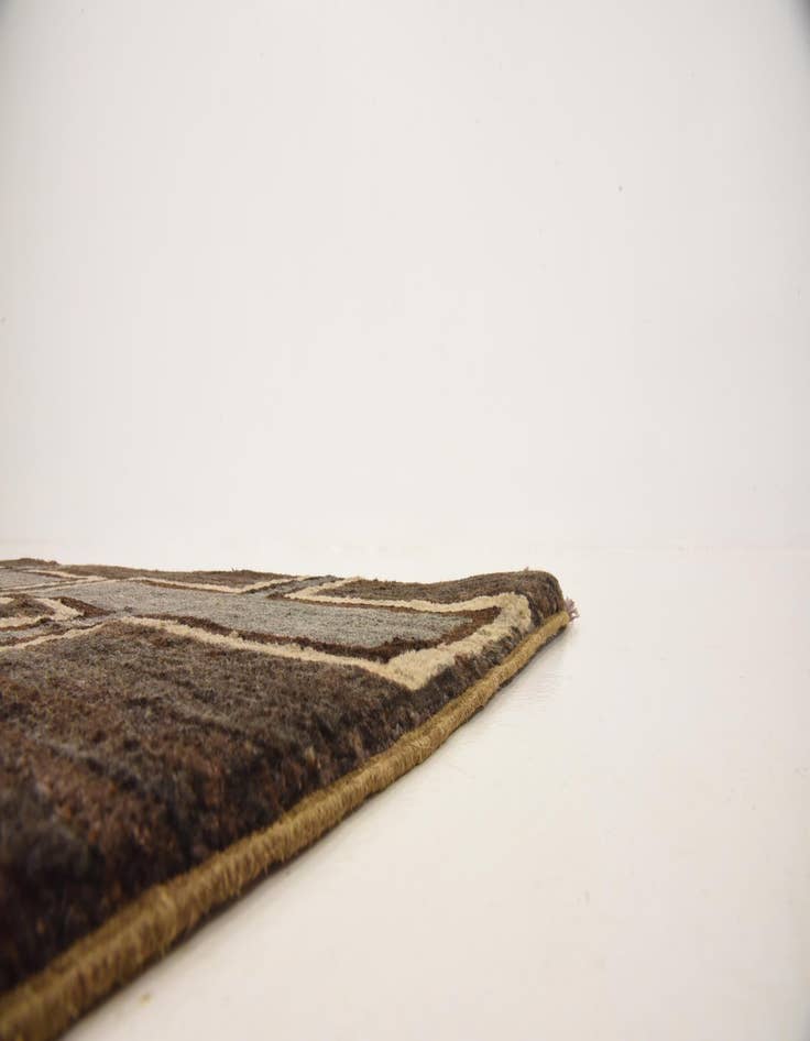 Detail image of  3' x 10'  Hand Knotted Modern Ziegler Runner Rug