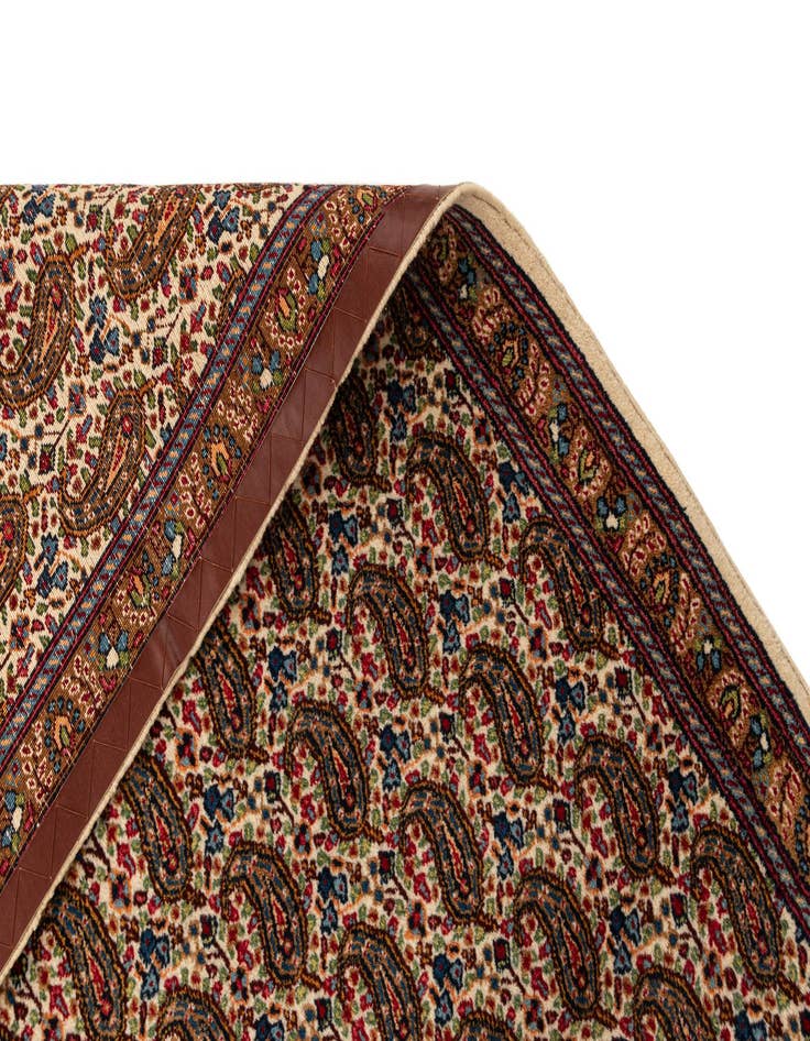 Detail image of  3' 2 x 9' 10 Moud Runner Rug
