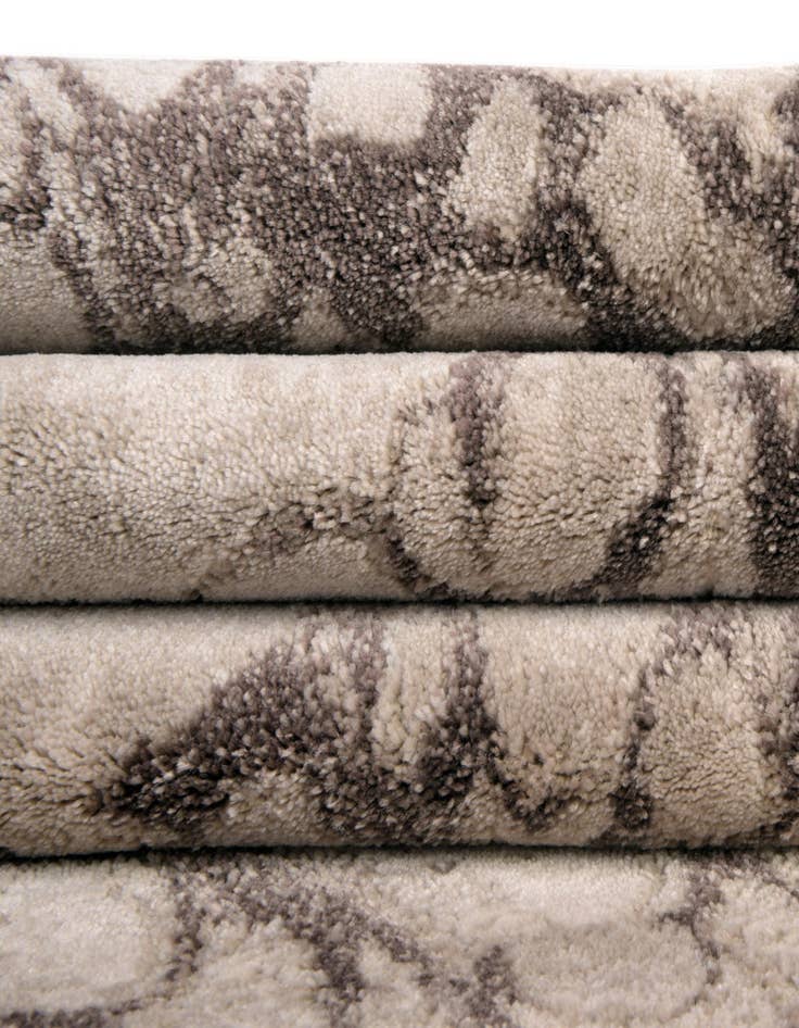 Detail image of  2' x 12' Oasis Runner Rug