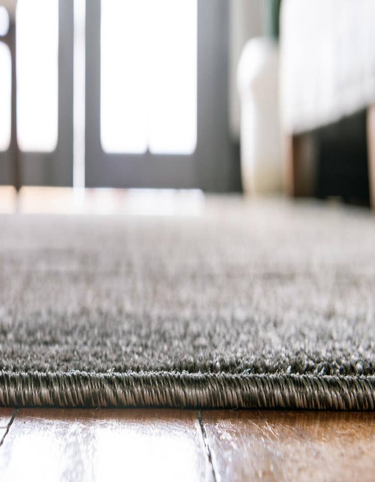 Detail image of 2' x 6' Washable Border Indoor / Outdoor Runner Rug