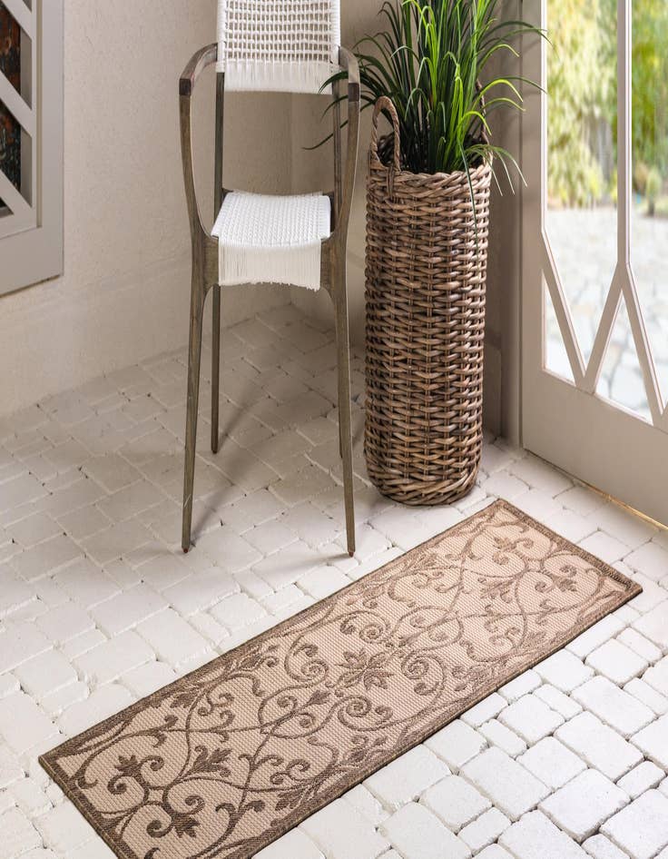 Detail image of  2' 2 x 6'  Washable Botanical Indoor / Outdoor Runner Rug
