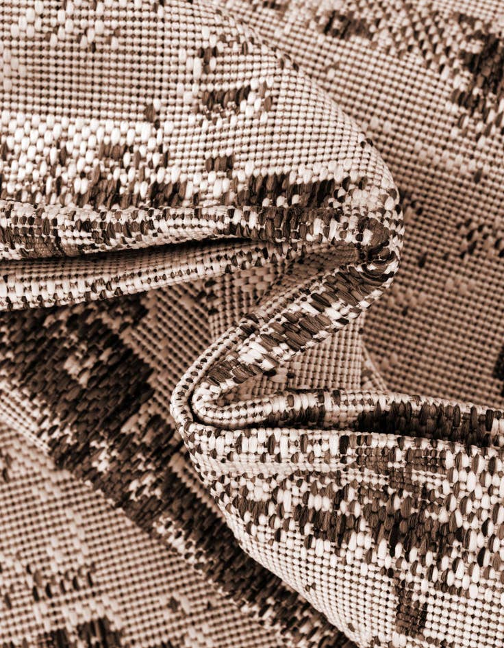 Detail image of  2' x 6'  Washable Modern Indoor / Outdoor Runner Rug