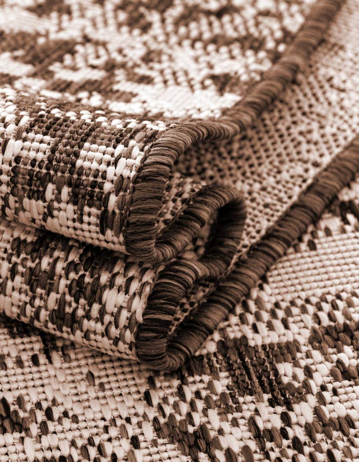 Detail image of  2' x 6'  Washable Modern Indoor / Outdoor Runner Rug