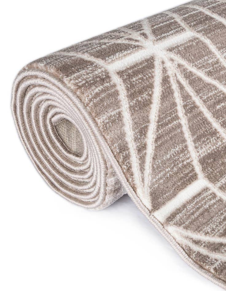 Detail image of Jill Zarin 2' 7 x 8' Uptown Fifth Avenue Runner Rug