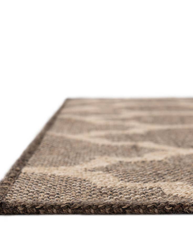 Detail image of  7' 10 x 7' 10 Dunes Square Rug