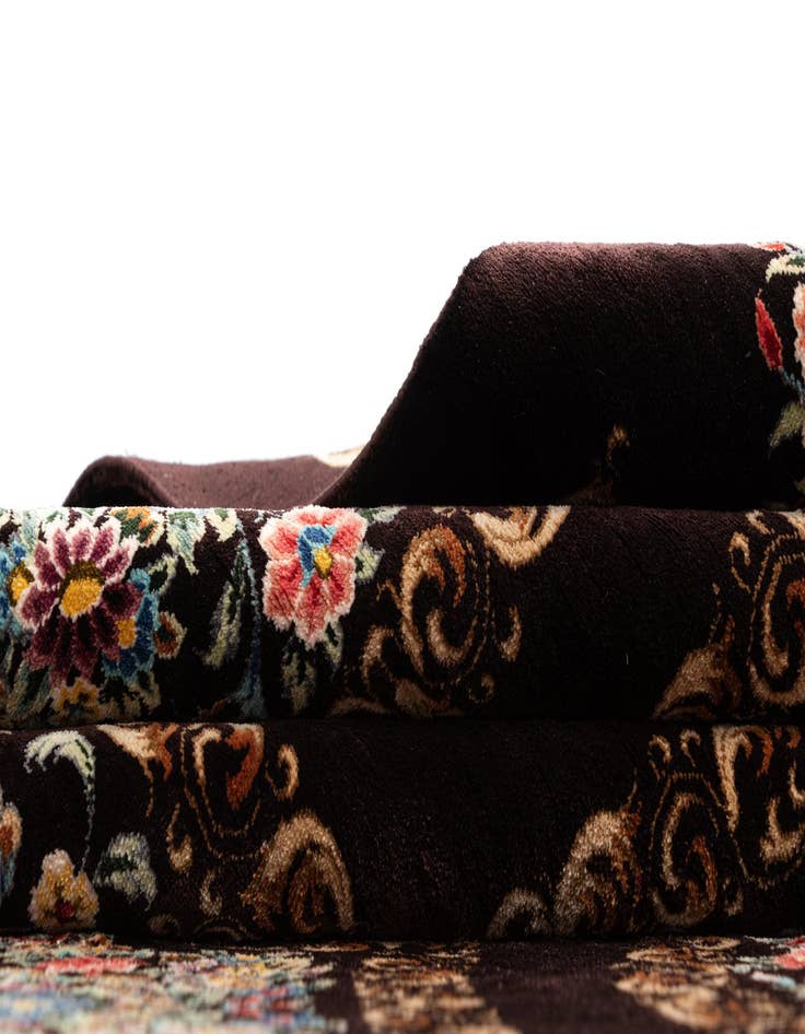 Detail image of  6' 6 x 6' 9 Ghom Silk Square Rug