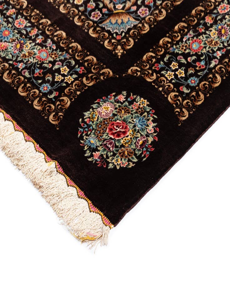 Detail image of  6' 6 x 6' 9 Ghom Silk Square Rug