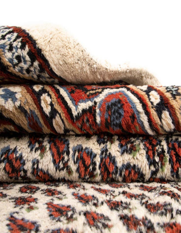 Detail image of 7' 4 x 7' 7 Mir Wool Square Rug