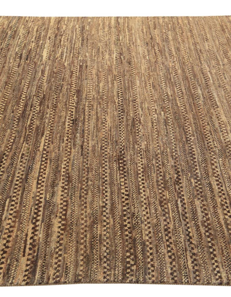 Detail image of  6' 5 x 7' 3  Hand Knotted Modern Ziegler Square Rug