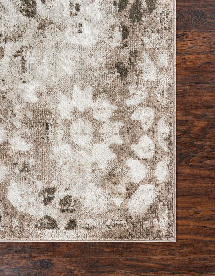 Detail image of  7' 10 x 7' 10 Monte Carlo Square Rug