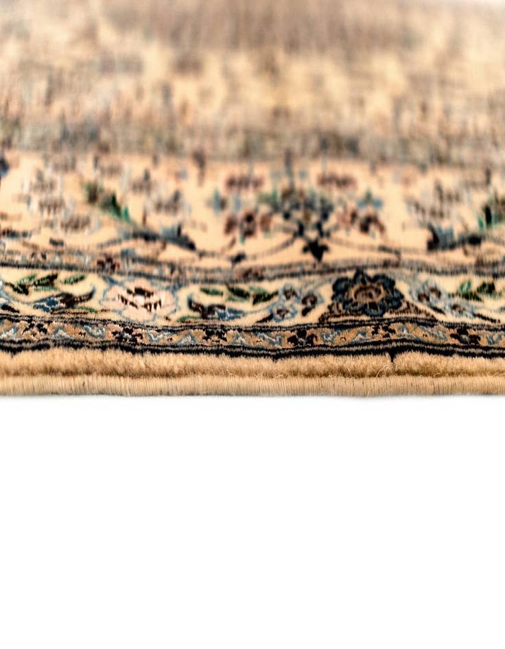 Detail image of  6' 8 x 6' 10 Nain Square Rug