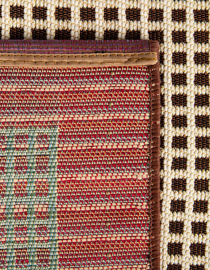 Detail image of  7' 10 x 7' 10  Washable Border Indoor / Outdoor Square Rug