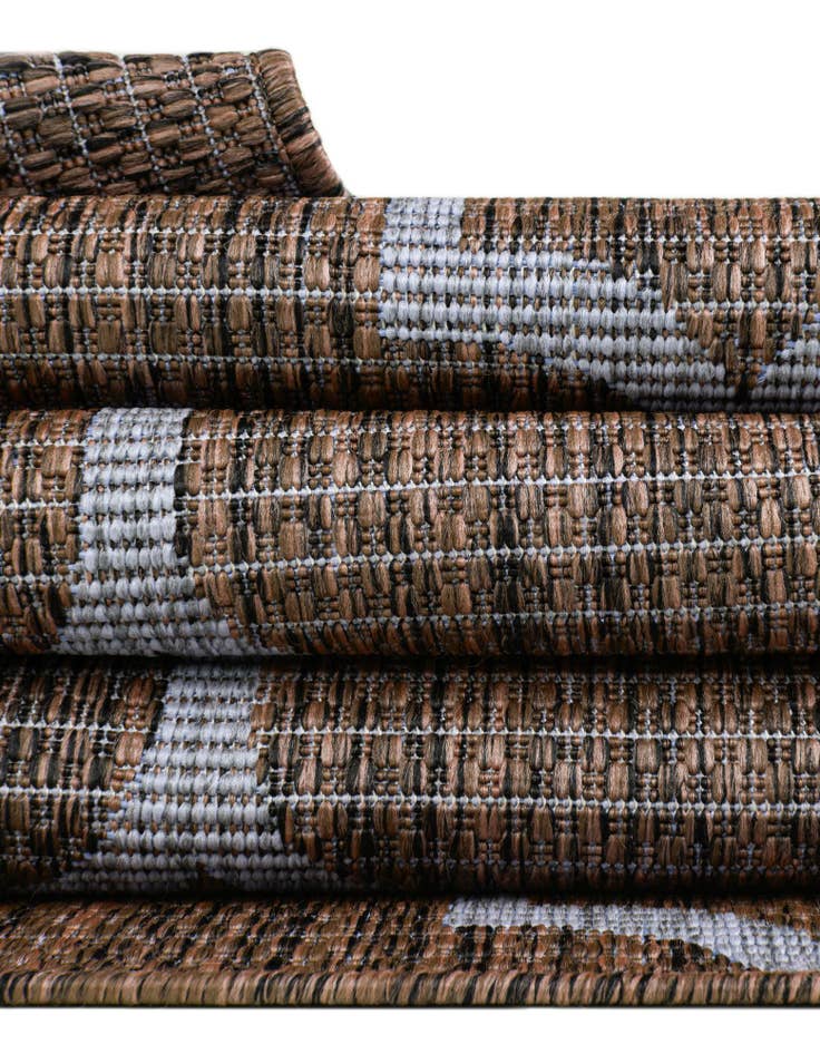 Detail image of  13' x 13'  Washable Lattice Indoor / Outdoor Square Rug