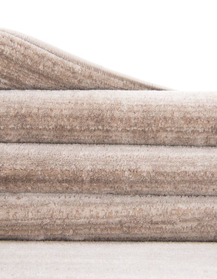 Detail image of Jill Zarin 7' 10 x 7' 10 Uptown Madison Avenue Square Rug