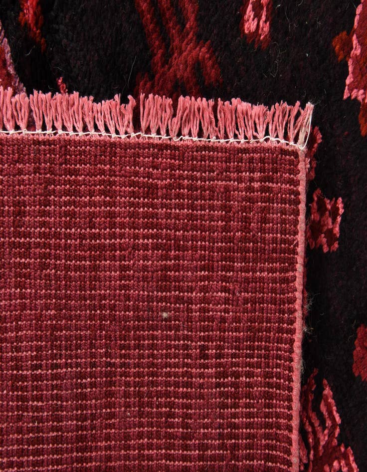 Detail image of  8' x 10' 3  Hand Knotted Darya Rug