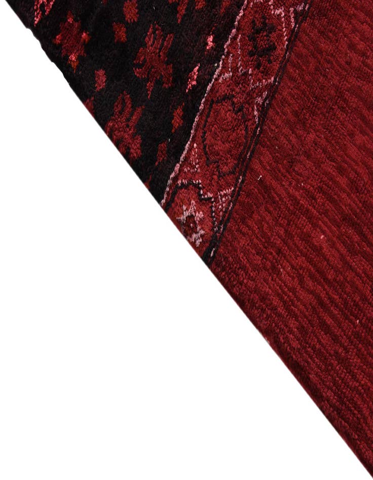 Detail image of  8' x 10' 3  Hand Knotted Darya Rug