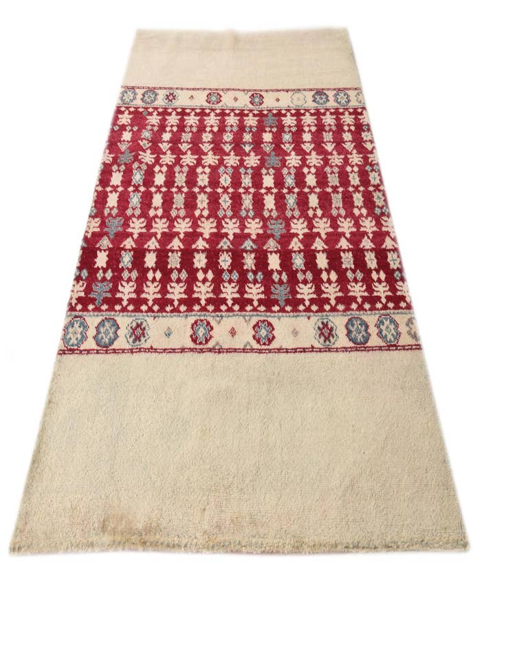 Detail image of  5' 1 x 7' 11  Hand Knotted Darya Wool Rug