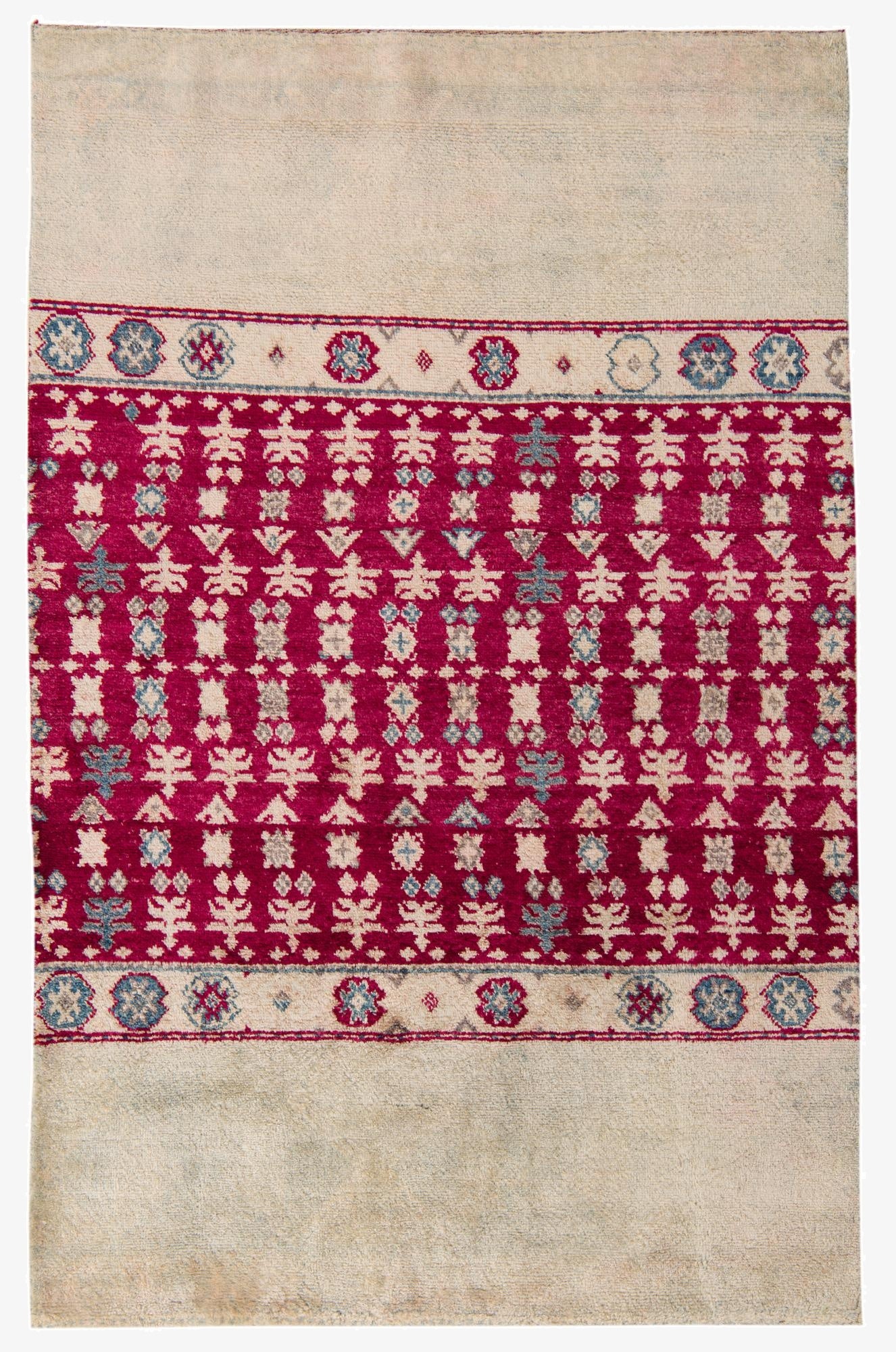  5' 1 x 7' 11  Hand Knotted Darya Wool Rug