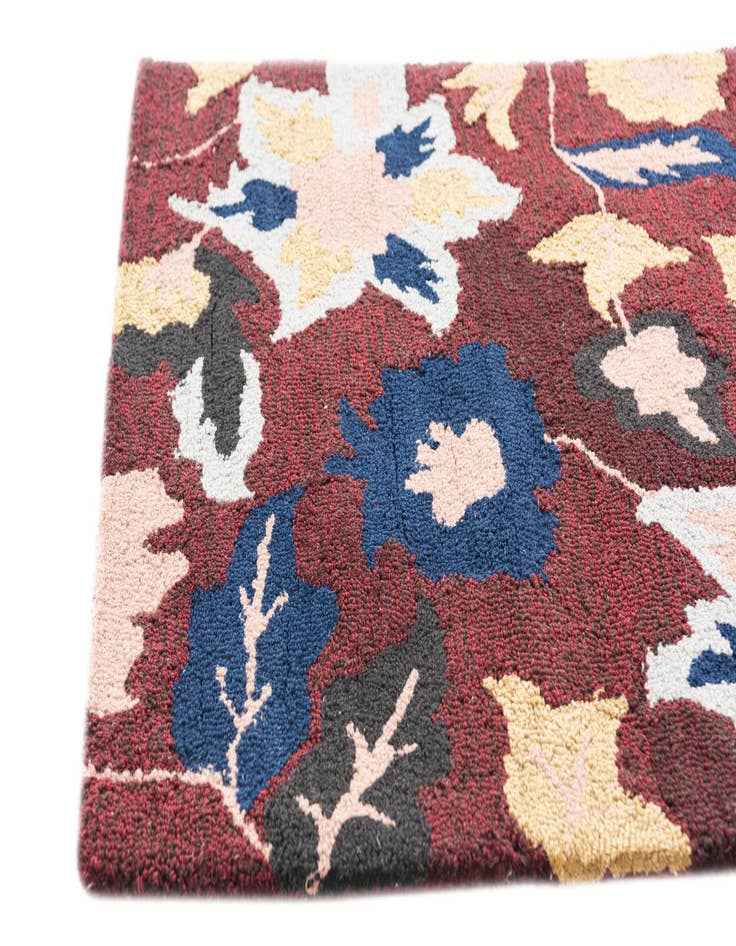 Detail image of  3' 1 x 5' Agra Rug