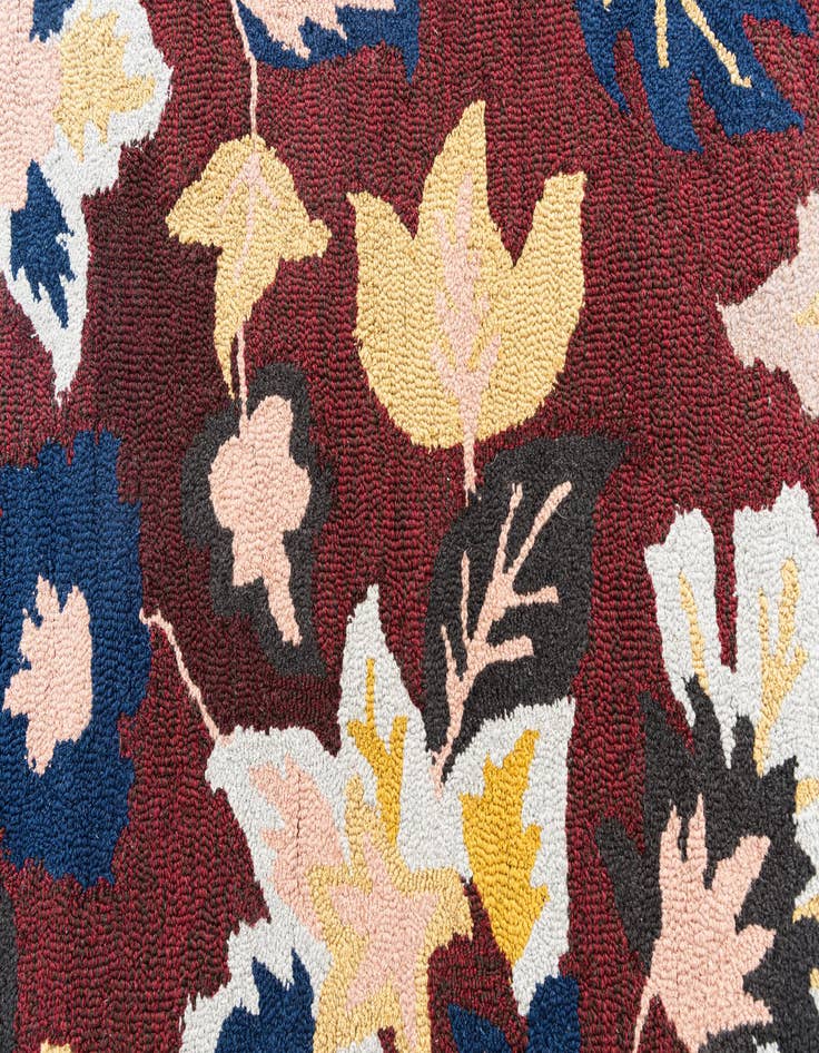 Detail image of  3' 1 x 5' Agra Rug