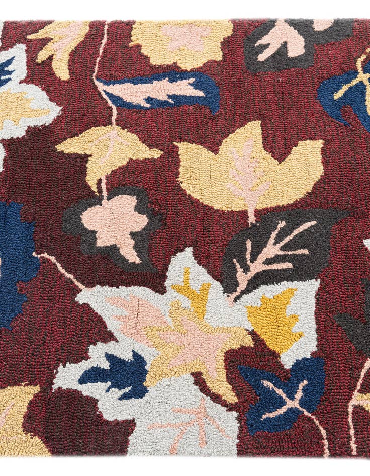 Detail image of  3' 1 x 5' Agra Rug