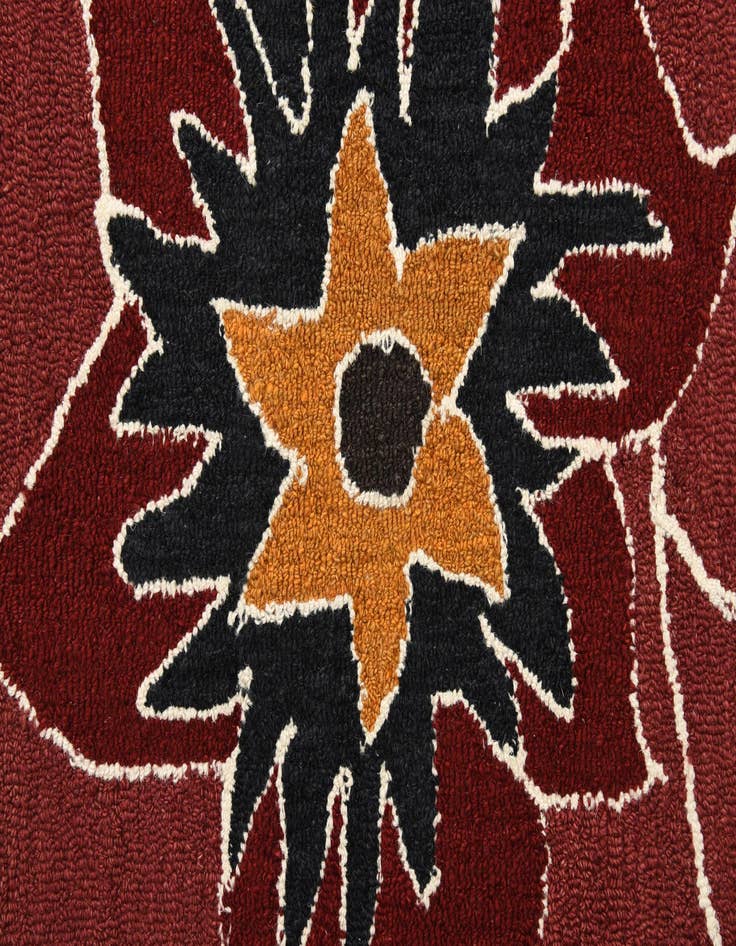 Detail image of  5' 1 x 8' Agra Rug