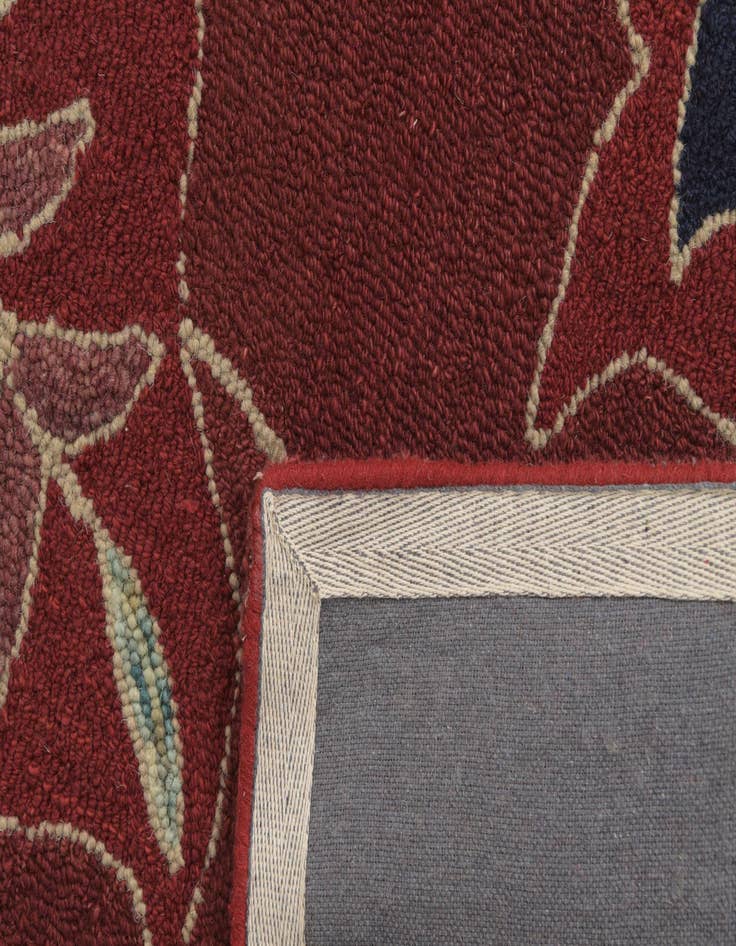 Detail image of  5' x 8' Agra Wool Rug