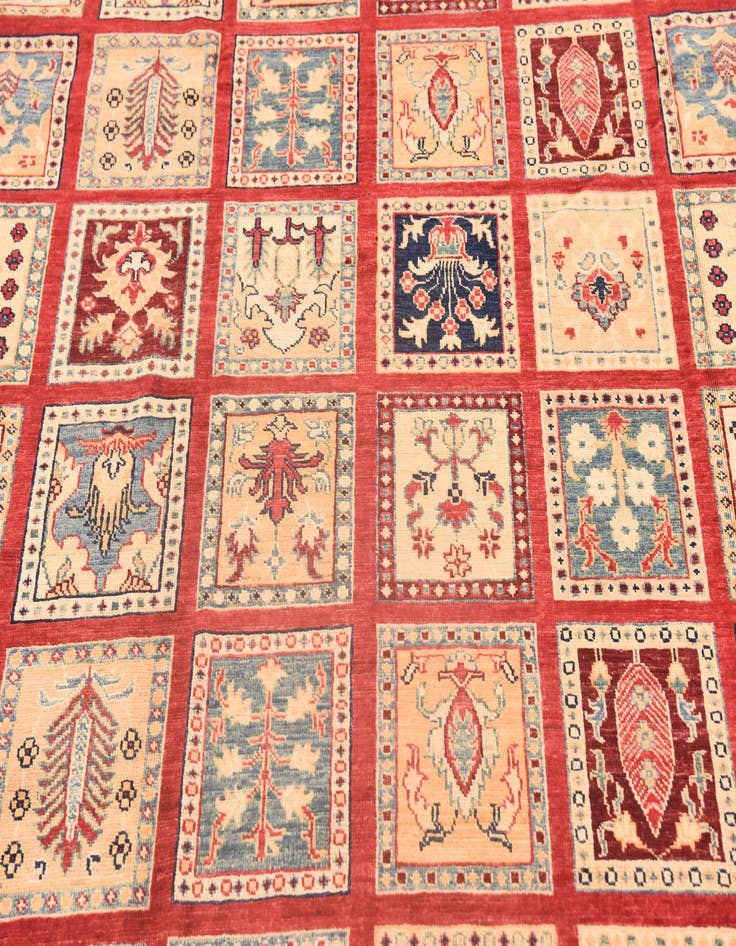 Detail image of  6' 8 x 9' 10  Hand Knotted Ariana Ziegler Rug