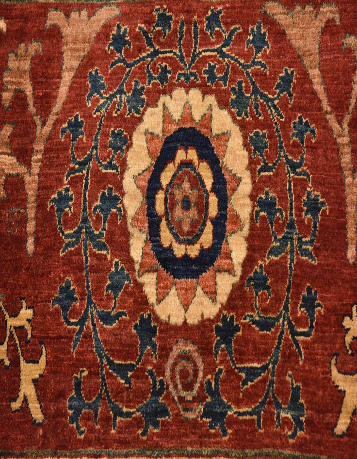 Detail image of  6' 10 x 9' 9  Hand Knotted Ariana Ziegler Rug