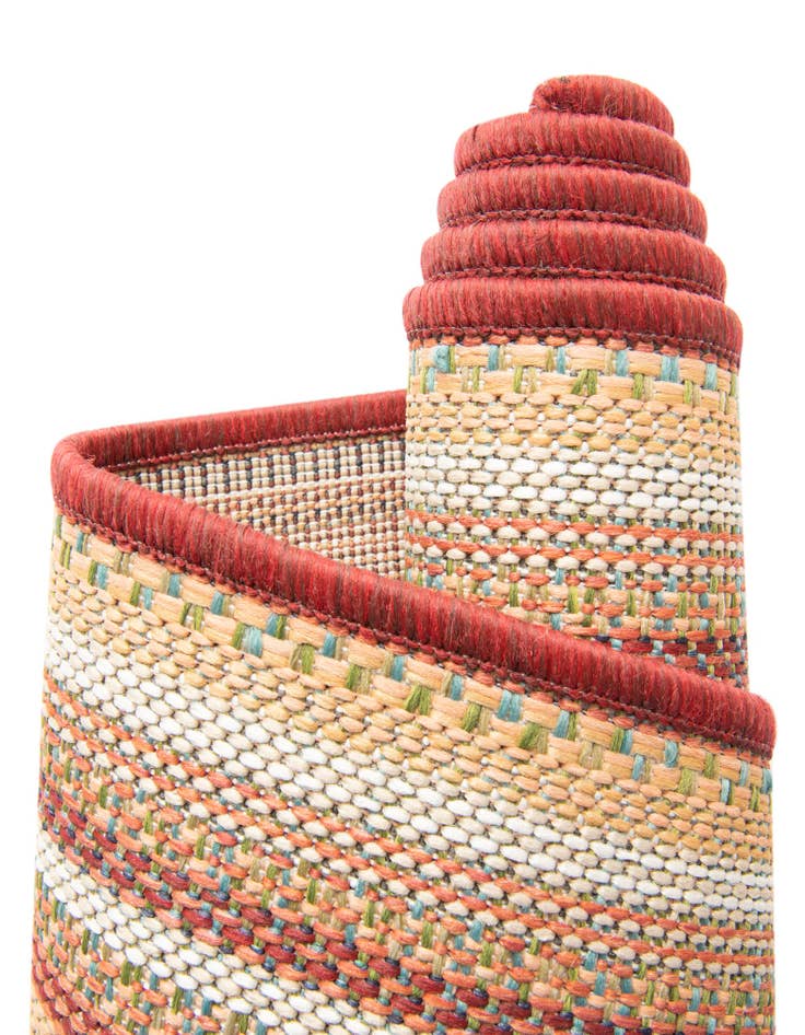 Detail image of  3' 3 x 5' 3  Washable Baja Indoor / Outdoor Rug