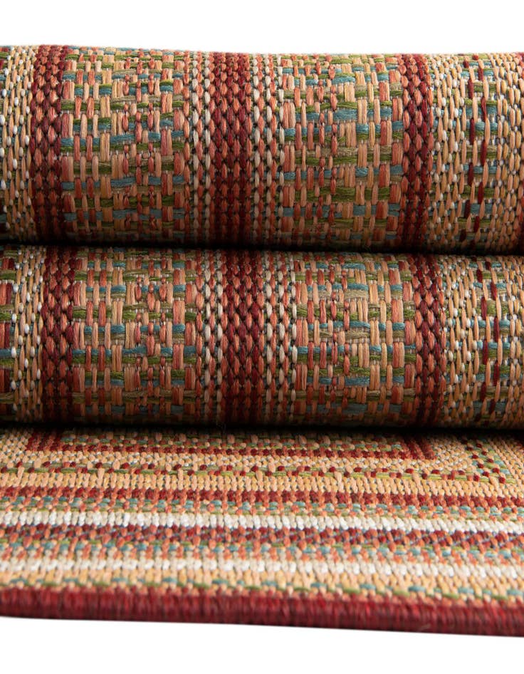 Detail image of  3' 3 x 5' 3  Washable Baja Indoor / Outdoor Rug