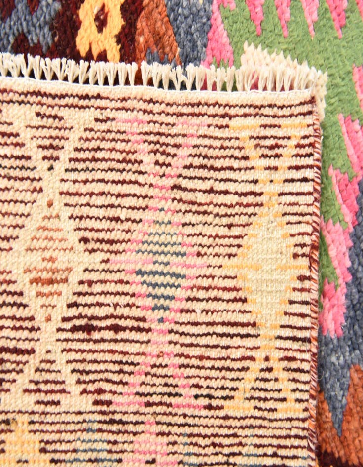 Detail image of  5' 8 x 7' 6  Hand Knotted Darya Wool Rug