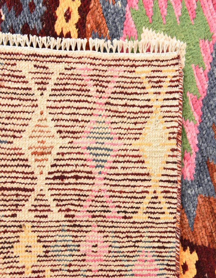 Detail image of  5' 8 x 7' 6  Hand Knotted Darya Wool Rug