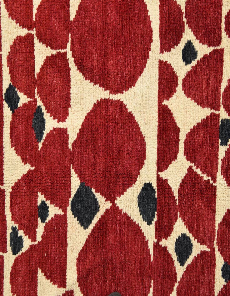 Detail image of  5' x 6' 9  Hand Knotted Darya Wool Rug