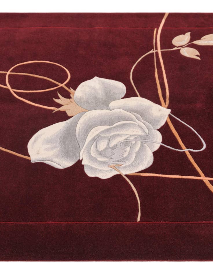 Detail image of  4' x 5' 11  Hand Knotted Darya Wool Rug