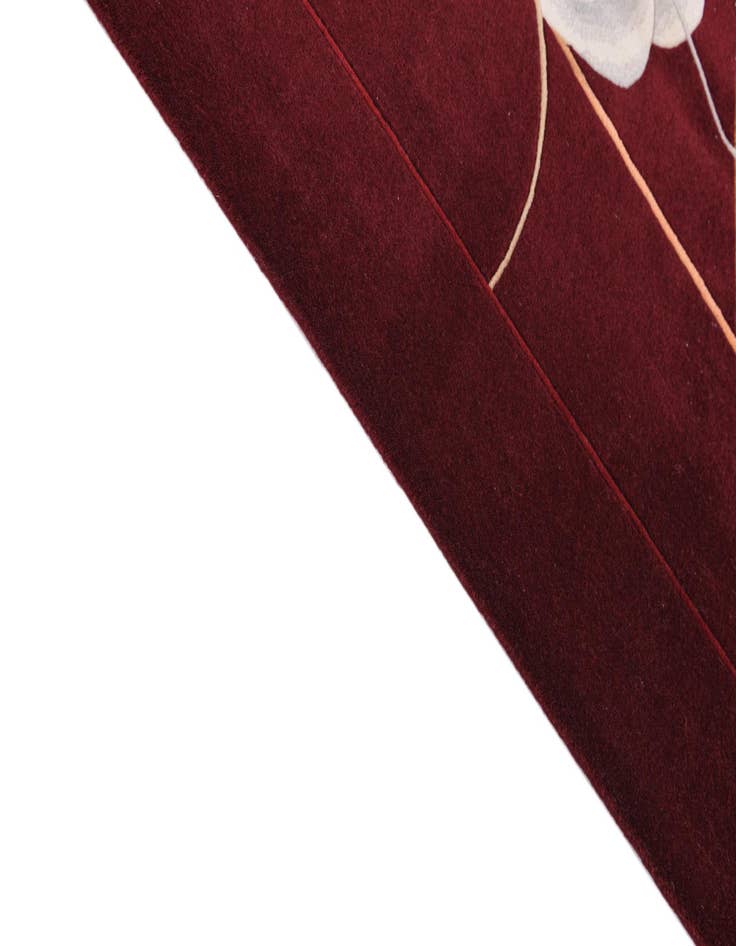 Detail image of  5' 8 x 8'  Hand Knotted Darya Rug