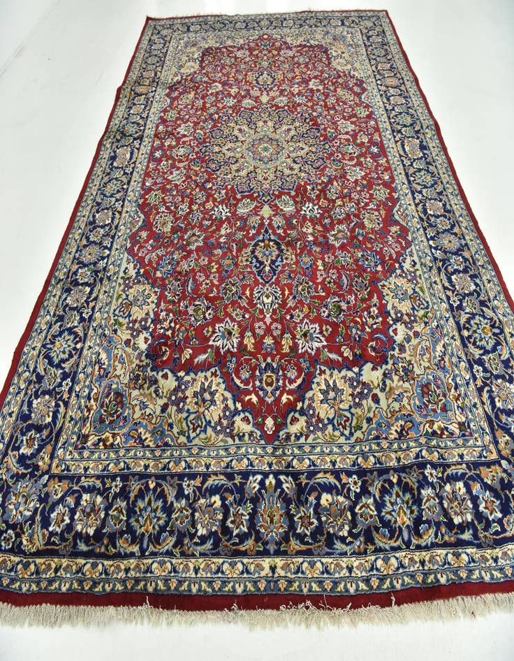 Detail image of  9' 6 x 12' 8  Hand Knotted Isfahan Persian Wool Rug