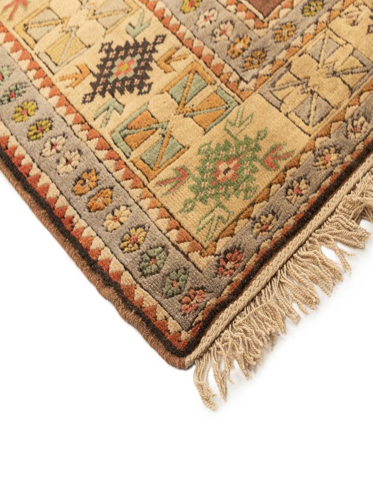 Detail image of  3' 9 x 6' 9  Hand Knotted Kars Oriental Wool Rug