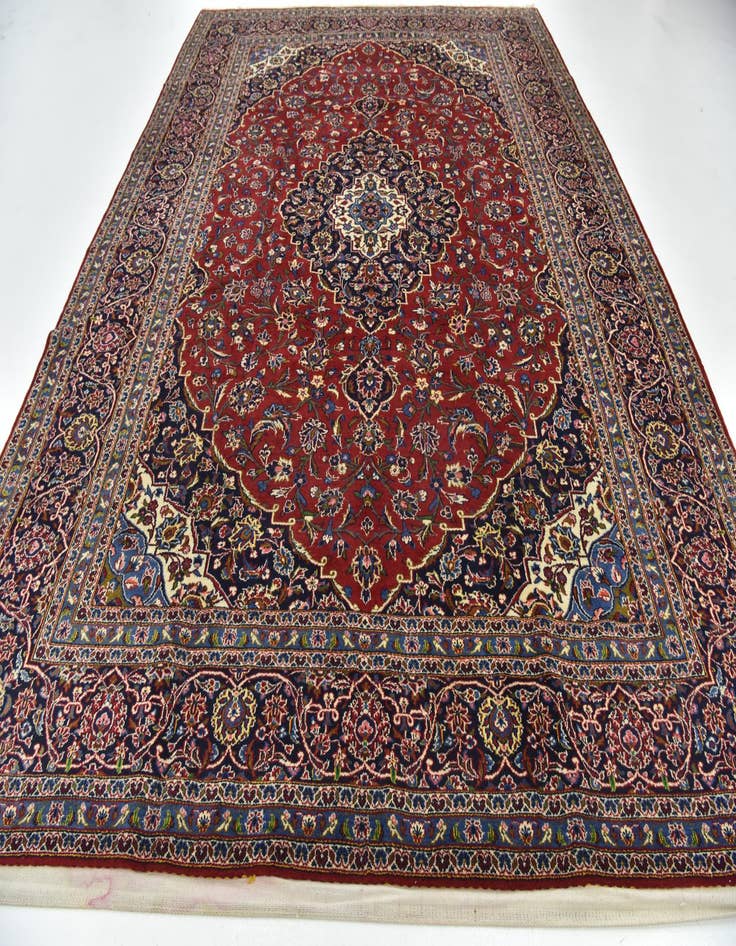 Detail image of  9' 9 x 13' 5  Hand Knotted Kashan Persian Wool Rug