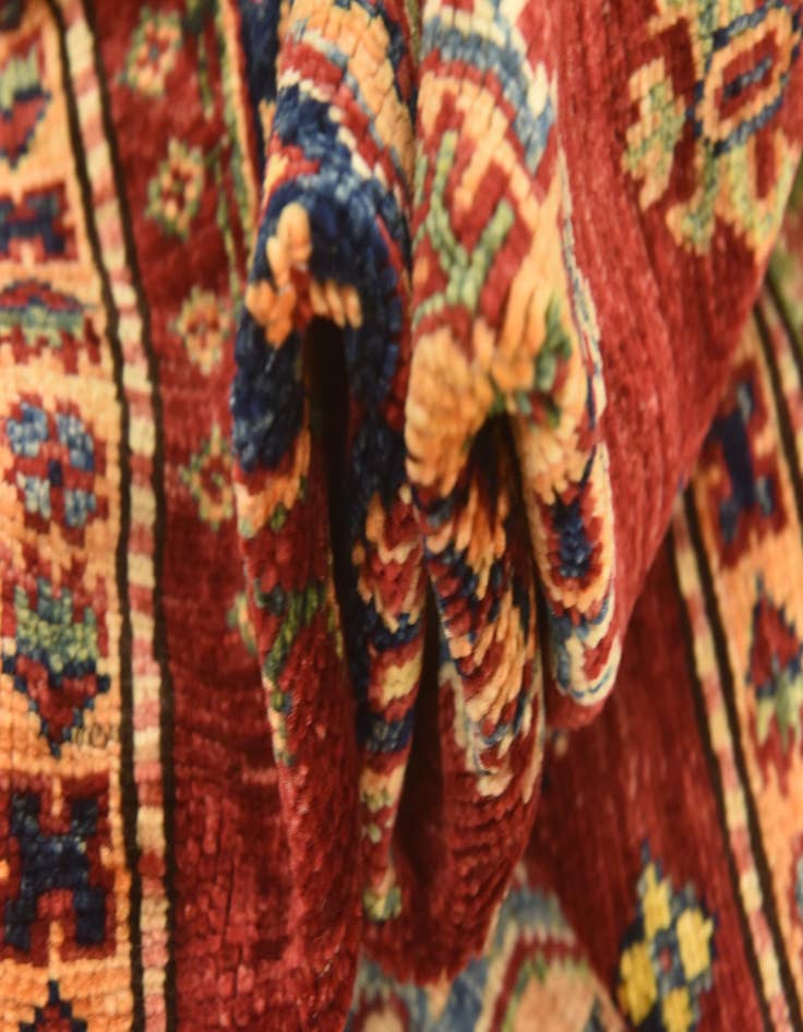 Detail image of  5' 8 x 7' 8  Hand Knotted Kazak Oriental Rug