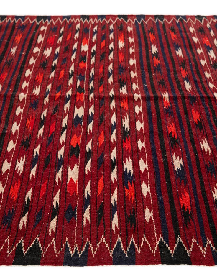 Detail image of  4' 3 x 6' 7  Hand Woven Kilim Fars Wool Rug