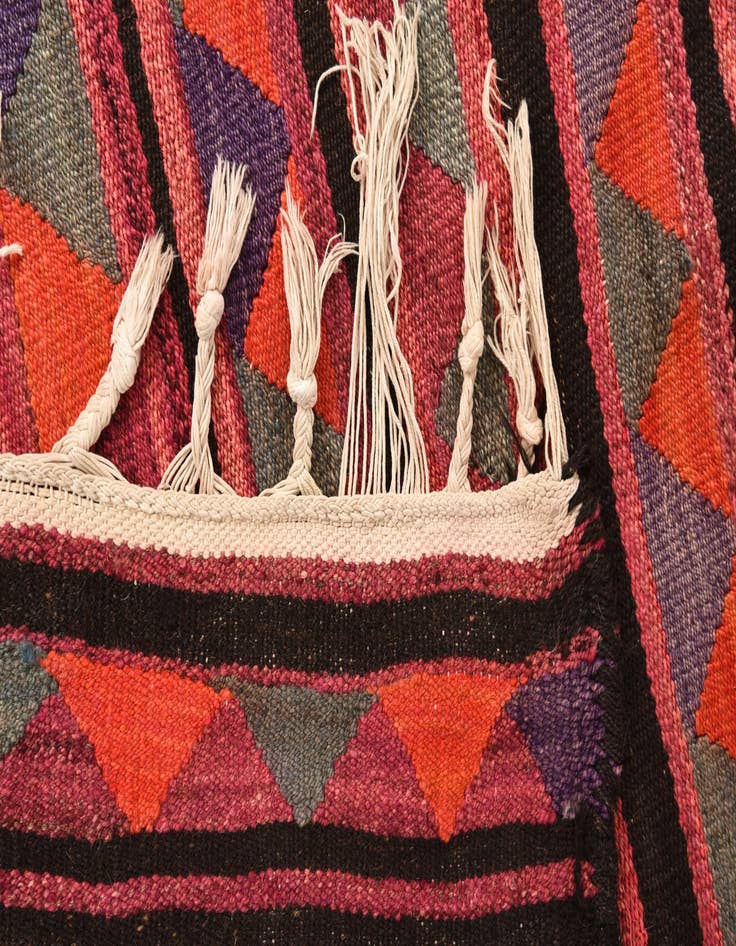 Detail image of  4' 9 x 7' 7  Hand Woven Kilim Fars Wool Rug