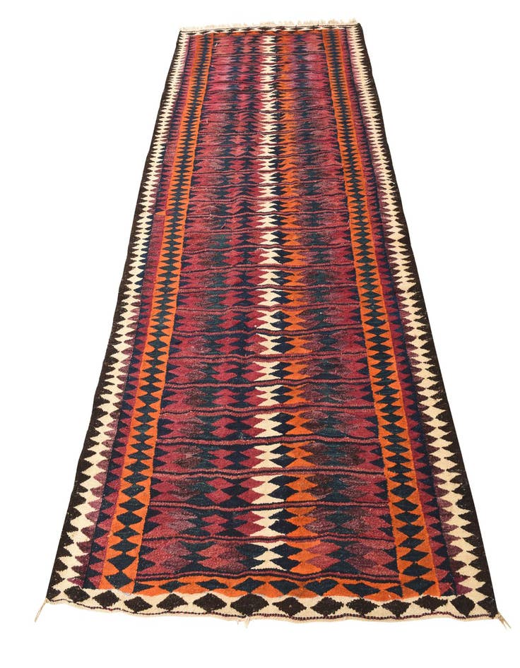 Detail image of  5' 2 x 9'  Hand Woven Kilim Fars Wool Rug