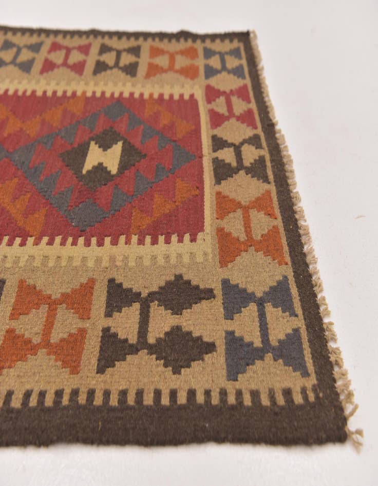 Detail image of  3' 5 x 6' 5  Hand Woven Kilim Maymana Wool Rug