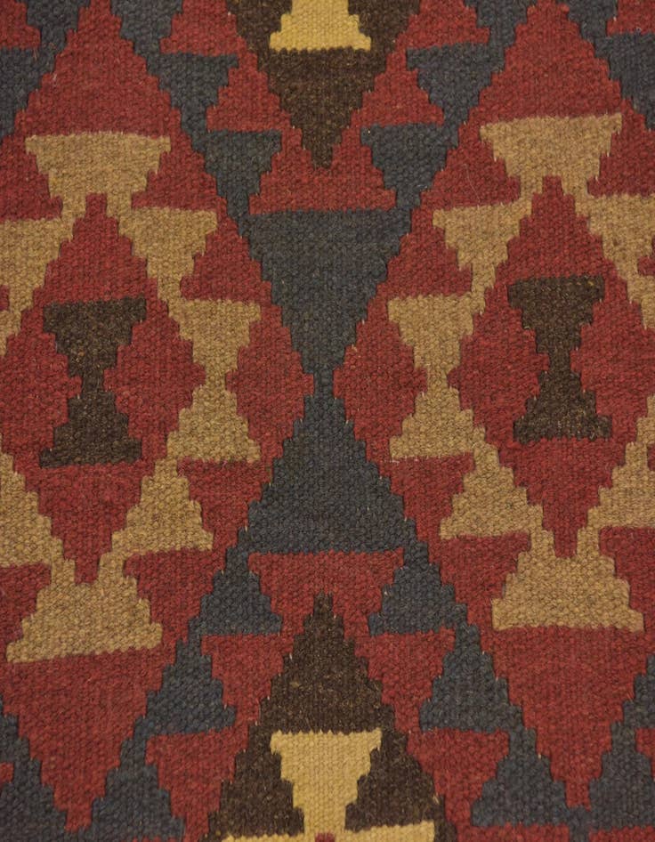 Detail image of  3' 5 x 6' 2  Hand Woven Kilim Maymana Wool Rug
