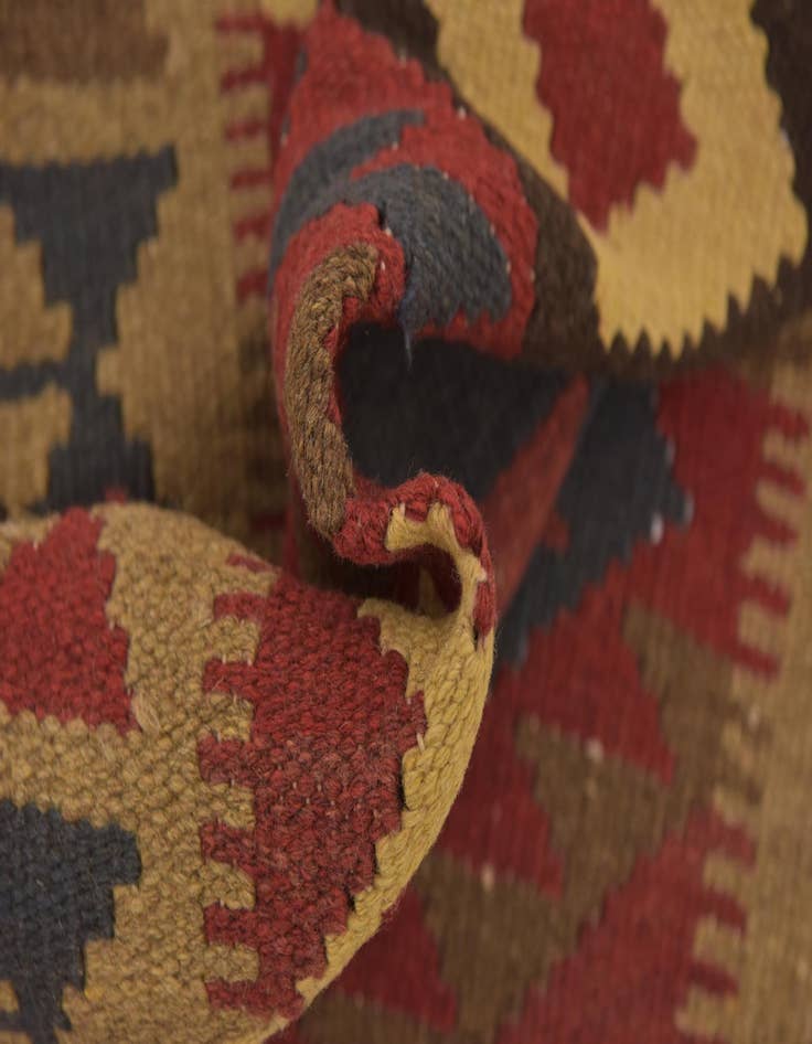 Detail image of  3' 6 x 6' 4  Hand Woven Kilim Maymana Wool Rug