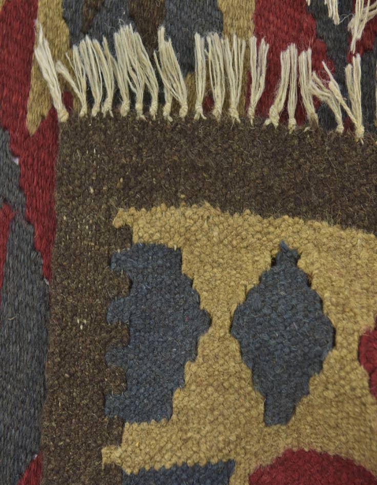Detail image of  4' 10 x 8' 4  Hand Woven Kilim Maymana Wool Rug