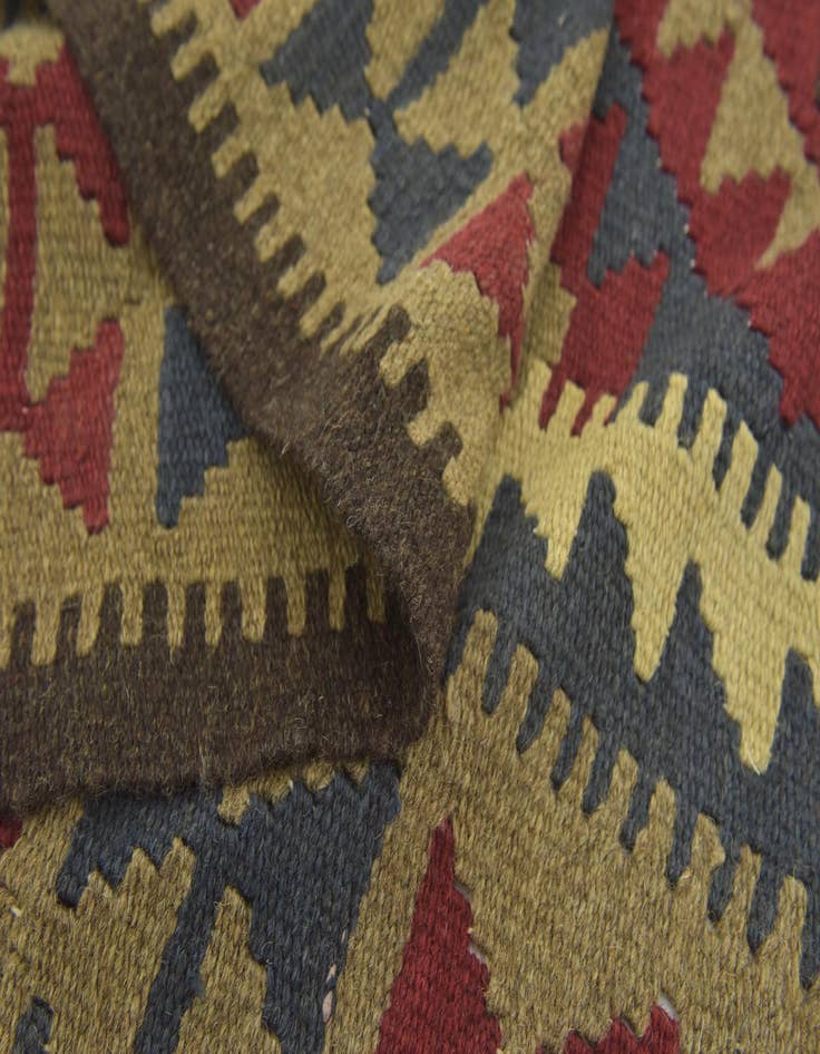 Detail image of 5' x 8' 2 Hand Woven Kilim Maymana Wool Rug