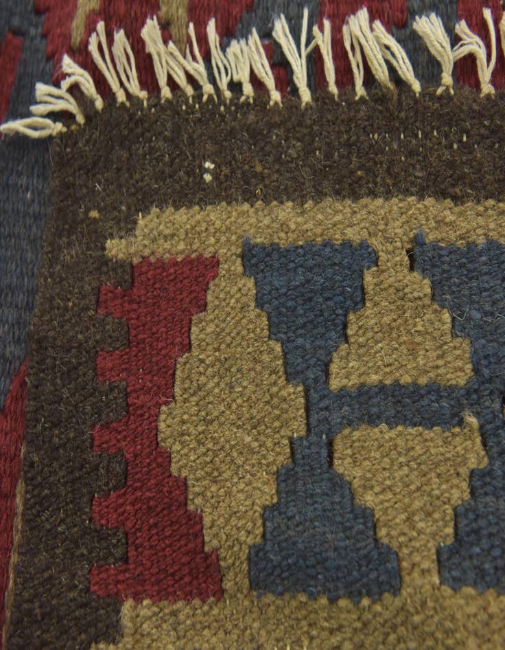 Detail image of 5' x 8' 2 Hand Woven Kilim Maymana Wool Rug