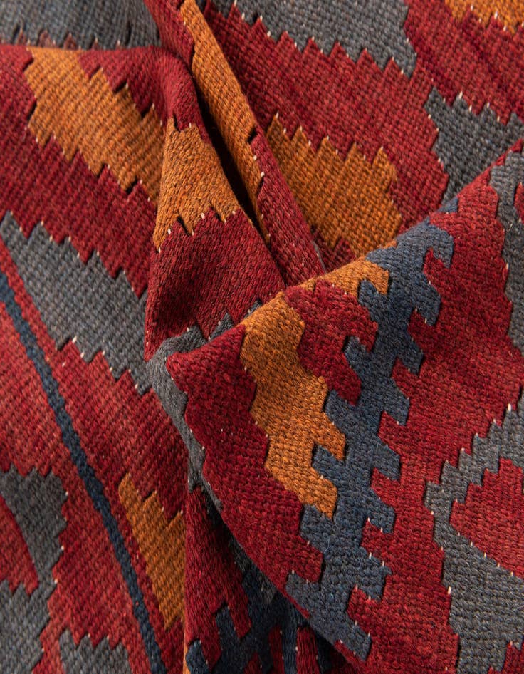 Detail image of  4' 10 x 7' 7  Hand Woven Kilim Maymana Wool Rug